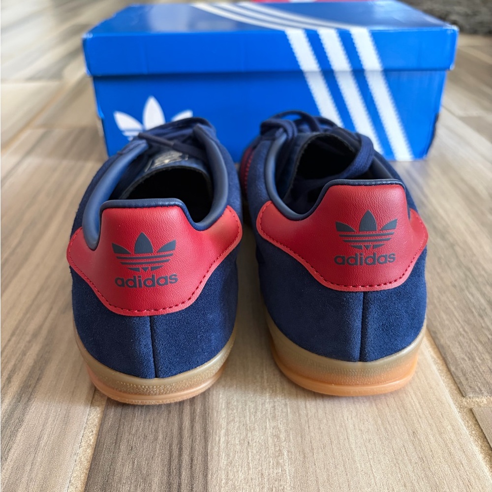 Big Kids' Adidas Originals Gazelle Indoor Shoes - Dark Blue/Red JP8765 - Picture 6 of 7